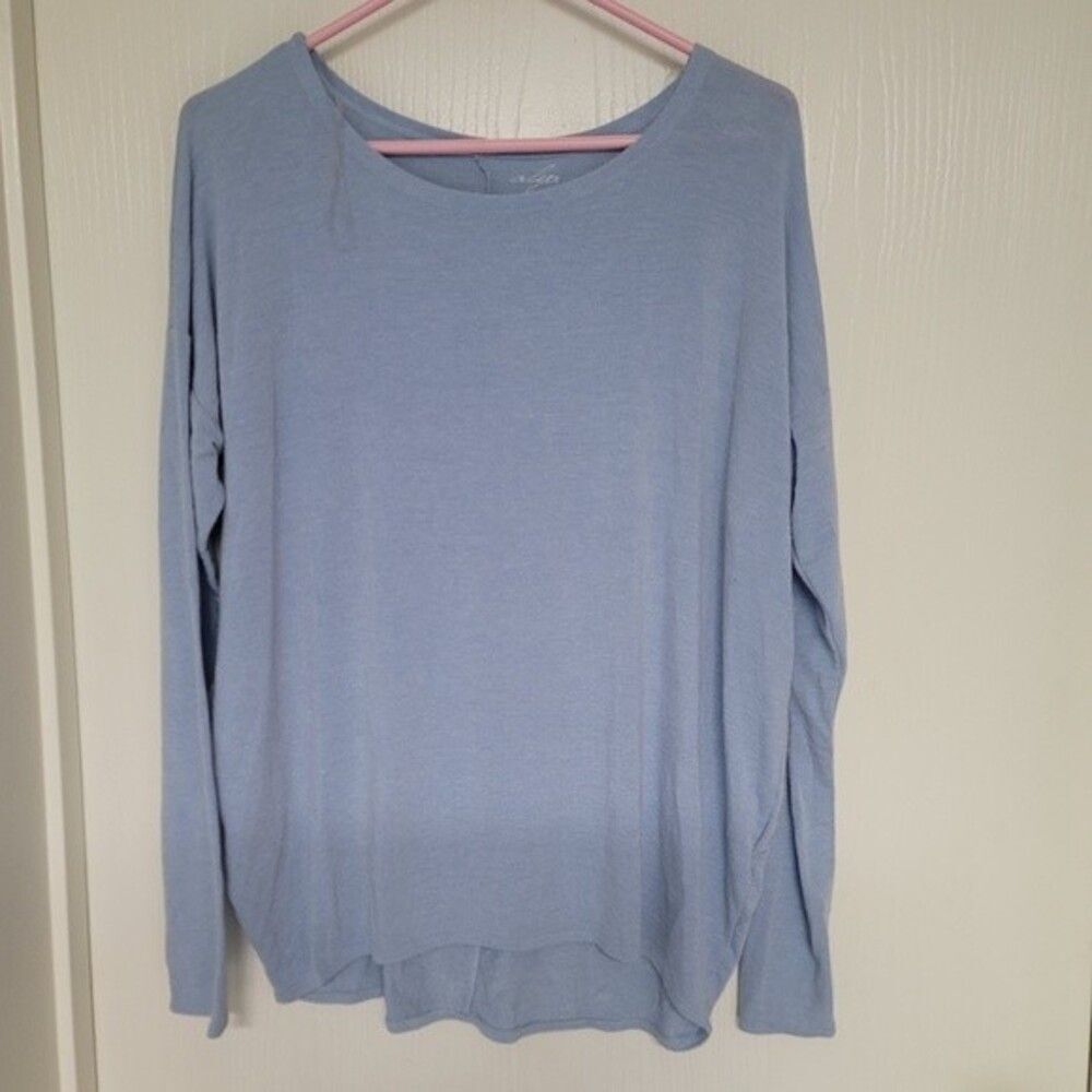 ⭐️ womens light blue alya long sleeve shirt - size S